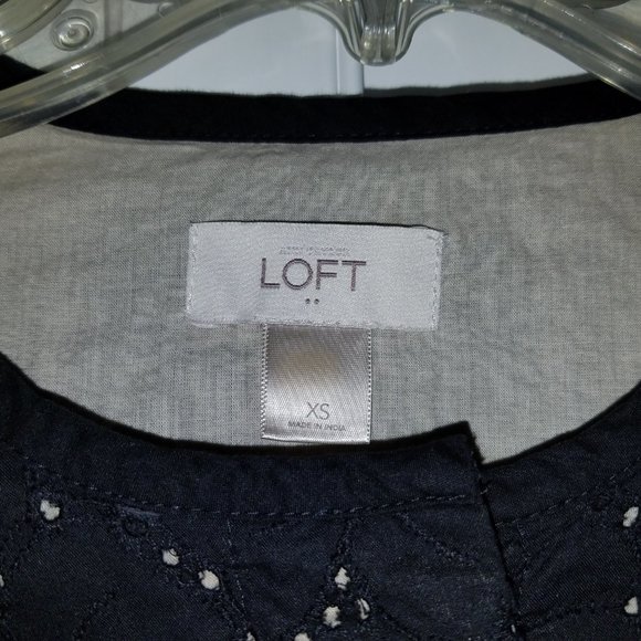 Ann Taylor LOFT Fitted Islet Black Jacket -- Size XS - Picture 3 of 6